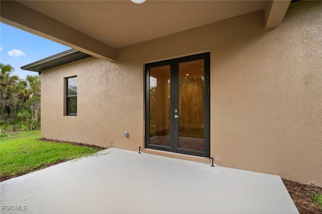 3244 32nd AVE SE, Naples, FL 34117