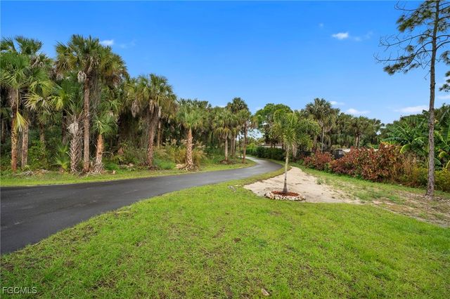 3244 32nd AVE SE, Naples, FL 34117