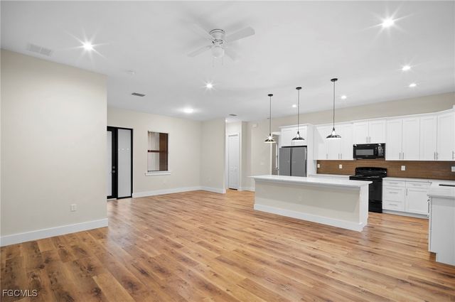 3244 32nd AVE SE, Naples, FL 34117