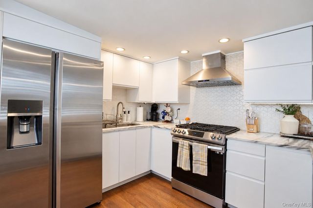 106 Pacific Boulevard, Long Beach, NY 11561