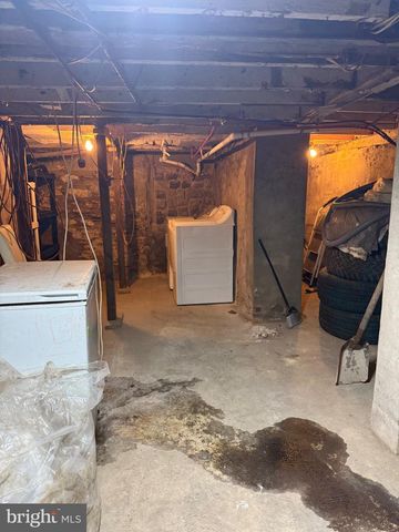 918 RACE ST, Shamokin, PA 17872