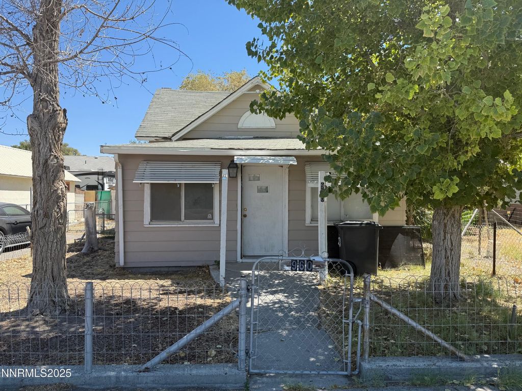960 Franklin Avenue, Lovelock, NV 89419