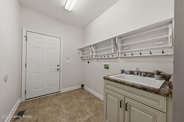 578 Deer Run Way, Elizabethtown, KY 42701