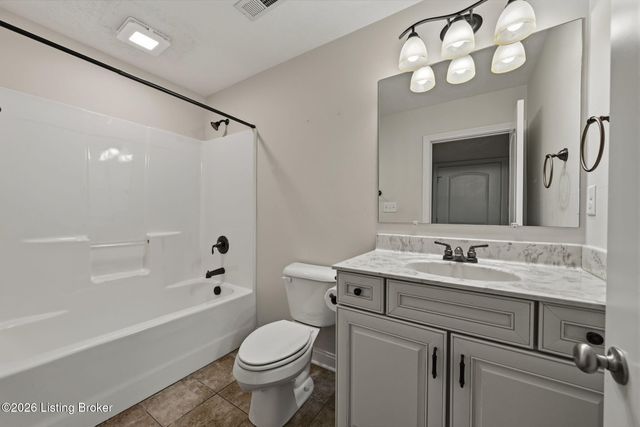578 Deer Run Way, Elizabethtown, KY 42701