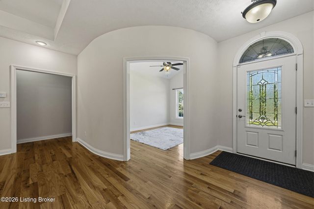 578 Deer Run Way, Elizabethtown, KY 42701