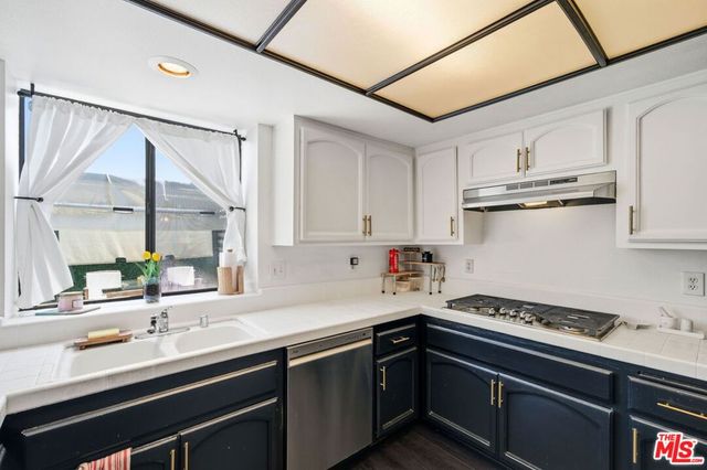17310 S Hoover Street, Gardena, CA 90247
