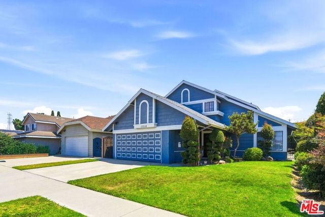 17310 S Hoover Street, Gardena, CA 90247