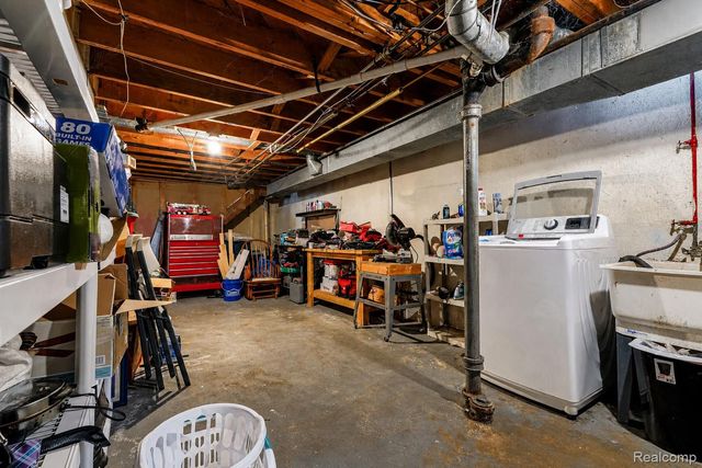 1366 Windham Street, Westland, MI 48186