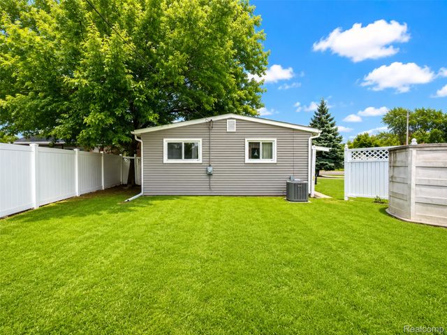 1366 Windham Street, Westland, MI 48186