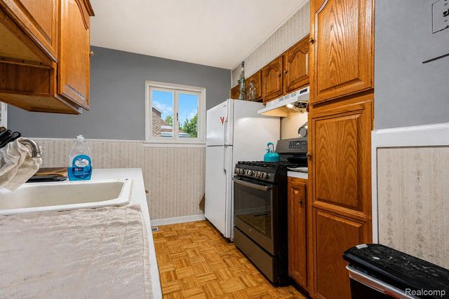 1366 Windham Street, Westland, MI 48186