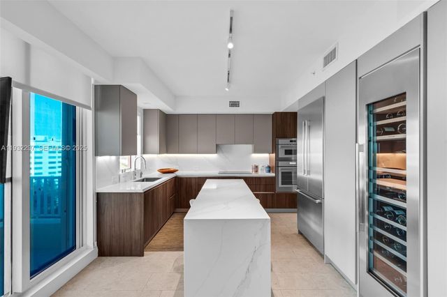 781 Crandon Blvd 801, Key Biscayne, FL 33149