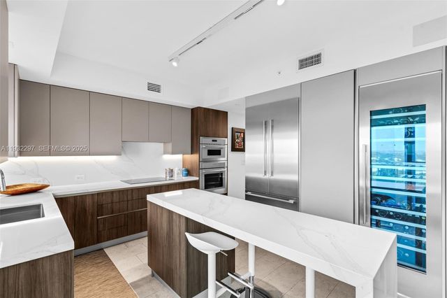 781 Crandon Blvd 801, Key Biscayne, FL 33149