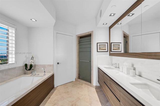 781 Crandon Blvd 801, Key Biscayne, FL 33149