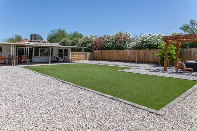 755 W COOLIDGE Street, Phoenix, AZ 85013