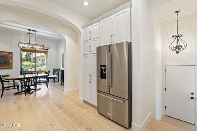 20704 N 90TH Place 1070, Scottsdale, AZ 85255