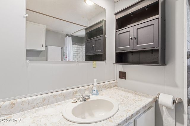 2528 E MCKELLIPS Road 15, Mesa, AZ 85213