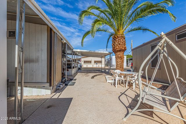 2528 E MCKELLIPS Road 15, Mesa, AZ 85213