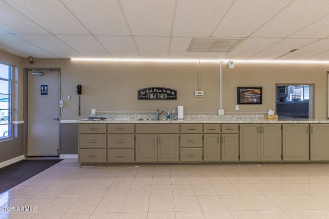 2528 E MCKELLIPS Road 15, Mesa, AZ 85213