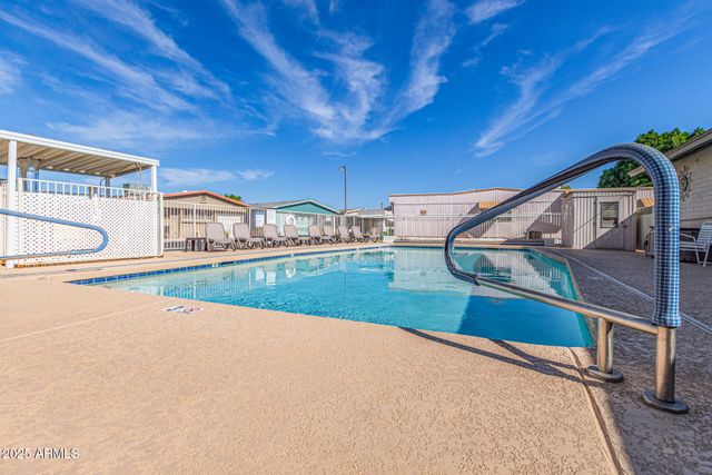 2528 E MCKELLIPS Road 15, Mesa, AZ 85213