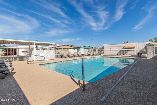 2528 E MCKELLIPS Road 15, Mesa, AZ 85213