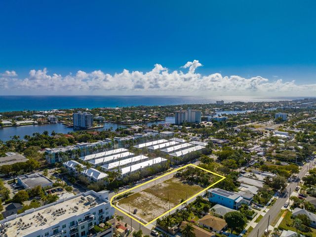 318 SE 5th Avenue C202, Delray Beach, FL 33483