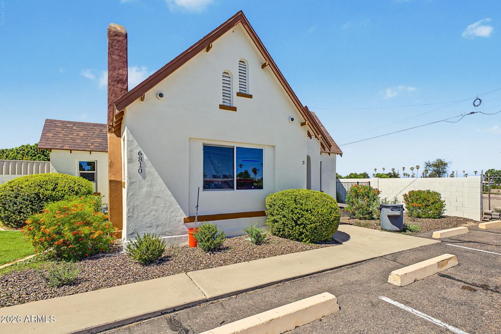 6810 S Central Avenue 3, Phoenix, AZ 85042 — photo 2
