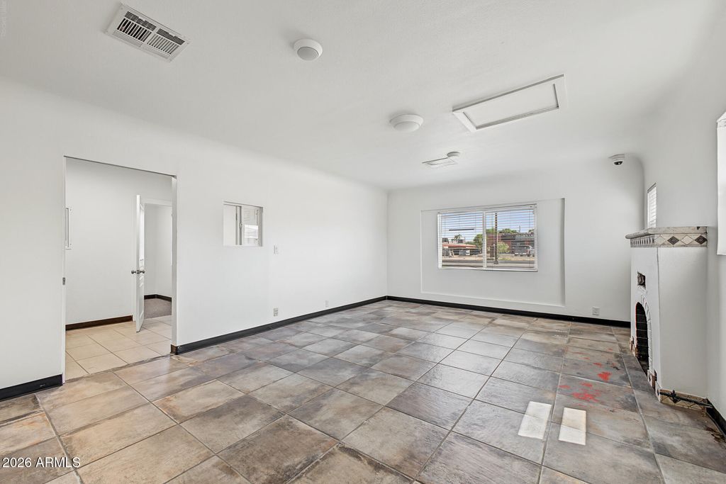6810 S Central Avenue 3, Phoenix, AZ 85042 — photo 5
