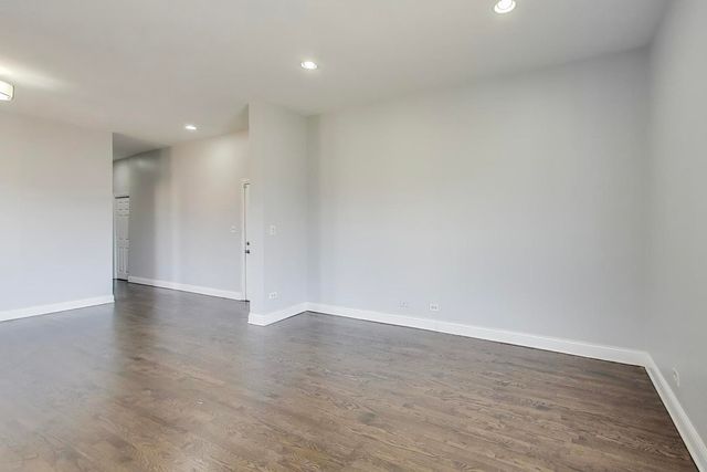 313 E 60th Street 1, Chicago, IL 60637