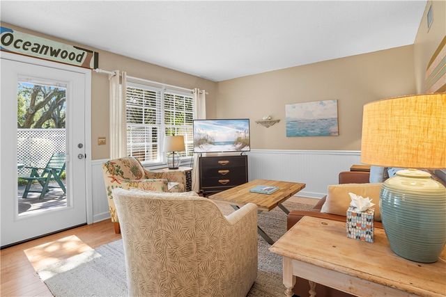 1460 Ocean Blvd 101, St Simons Island, GA 31522