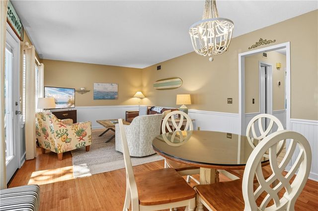 1460 Ocean Blvd 101, St Simons Island, GA 31522