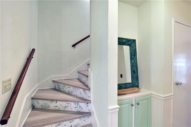 1460 Ocean Blvd 101, St Simons Island, GA 31522