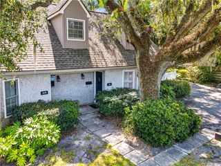 1460 Ocean Blvd 101, St Simons Island, GA 31522