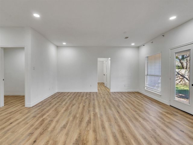 206 Doncaster Street, Conroe, TX 77303