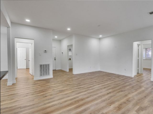 206 Doncaster Street, Conroe, TX 77303