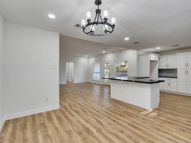 206 Doncaster Street, Conroe, TX 77303