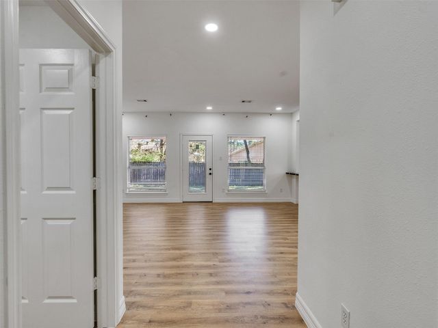 206 Doncaster Street, Conroe, TX 77303