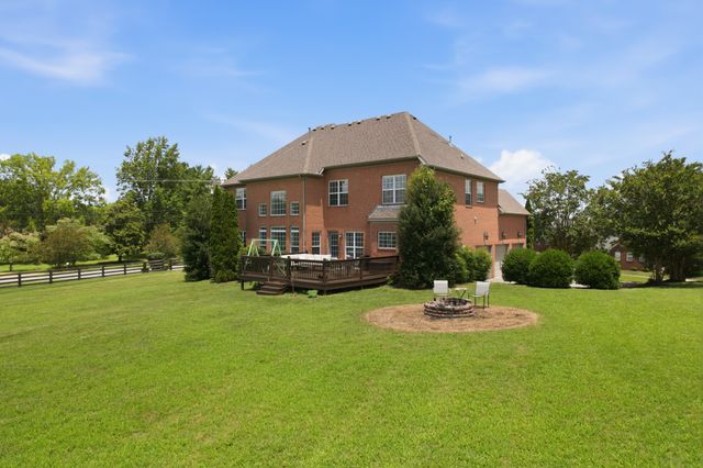 5000 Magnolia Estates Blvd, Mount Juliet, TN 37122