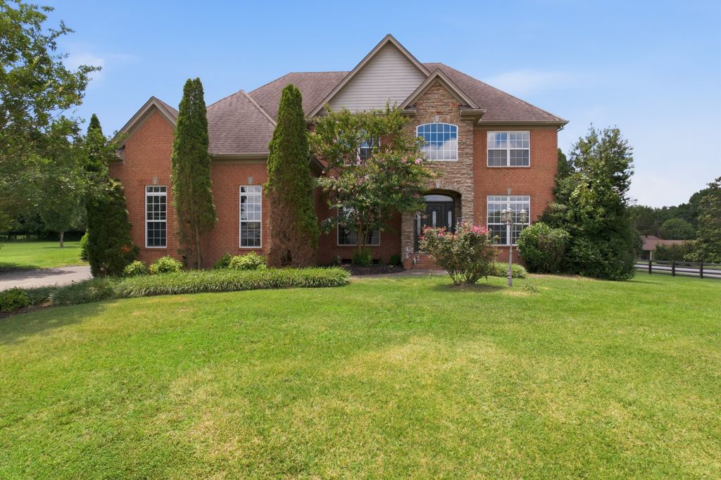 5000 Magnolia Estates Blvd, Mount Juliet, TN 37122