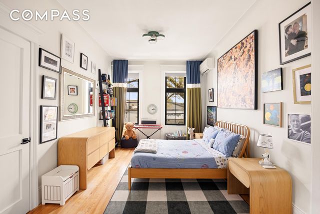 16-35 Hancock Street, New York City, NY 11385