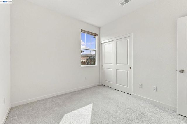 617 Whisper Ln, Pittsburg, CA 94565
