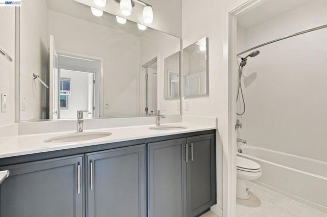 617 Whisper Ln, Pittsburg, CA 94565