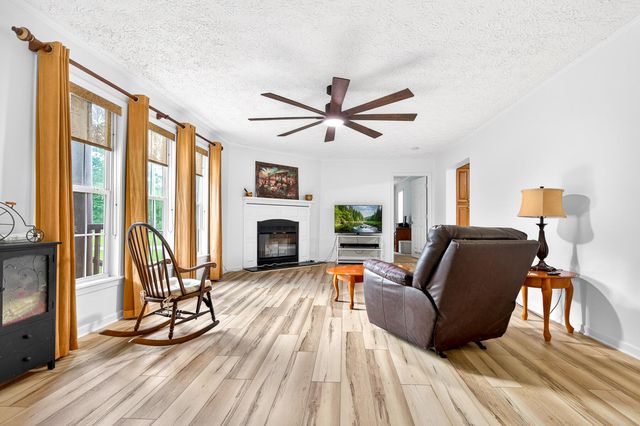 9166 Jefferies Highway, Walterboro, SC 29488