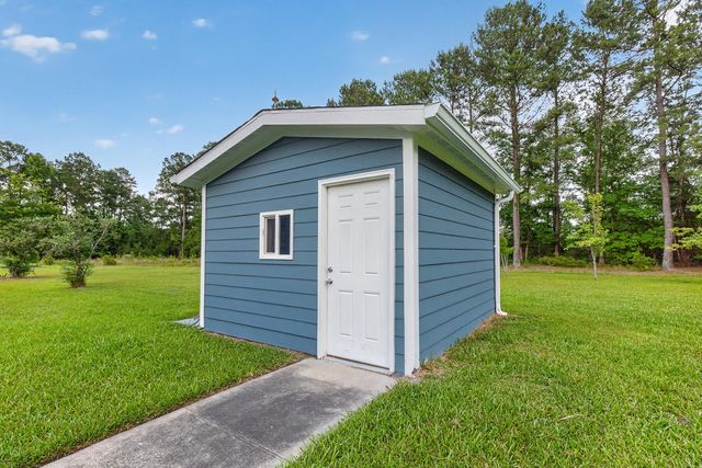 9166 Jefferies Highway, Walterboro, SC 29488