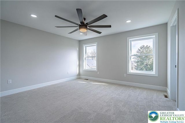 5050 Foxdale Drive, Whitehall Twp, PA 18052