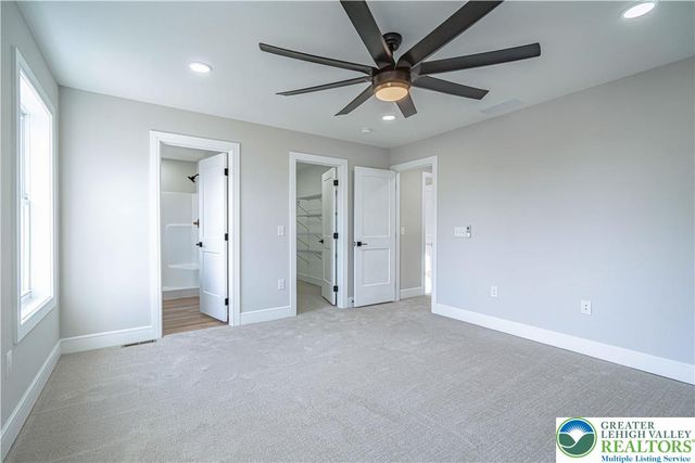 5050 Foxdale Drive, Whitehall Twp, PA 18052