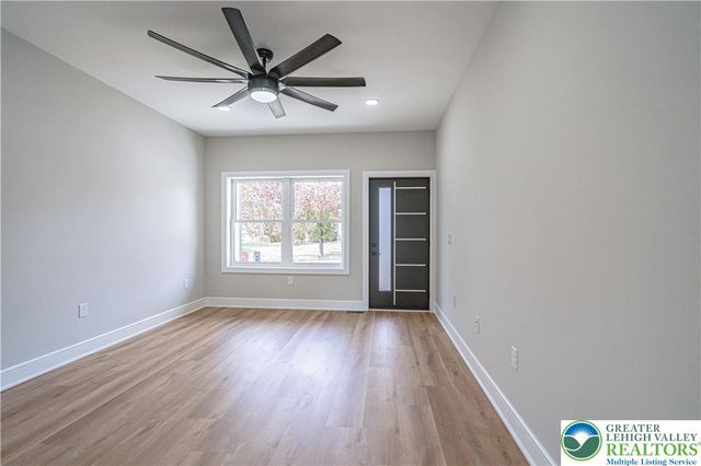 5050 Foxdale Drive, Whitehall Twp, PA 18052