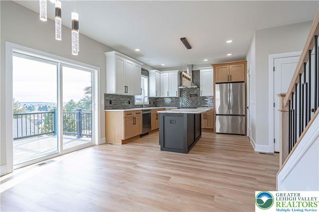 5050 Foxdale Drive, Whitehall Twp, PA 18052