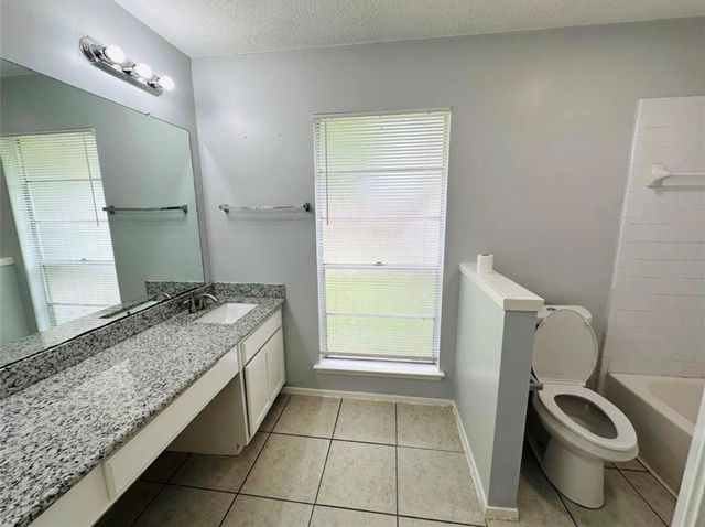 7015 Sharpsburg Drive, Richmond, TX 77469