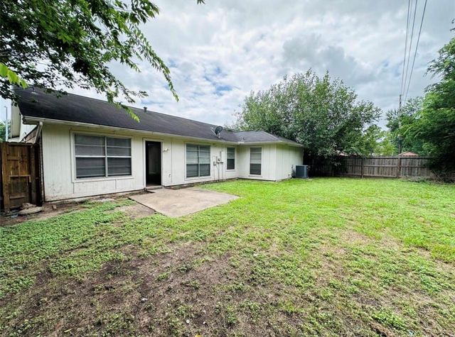 7015 Sharpsburg Drive, Richmond, TX 77469