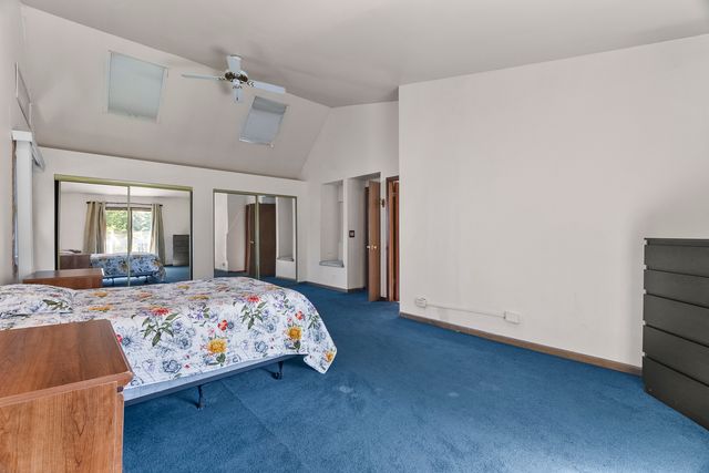 211 N Oltendorf Road, Streamwood, IL 60107